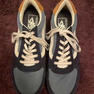 Men’s Size 9 Runner.2 Tone- Blue Night. Never Worn.